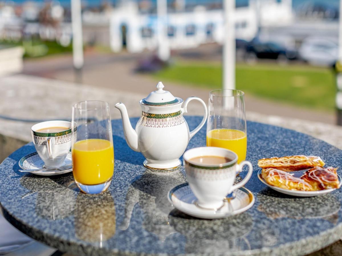 Bexhill-on-Sea Crossways Mansionsヴィラ エクステリア 写真